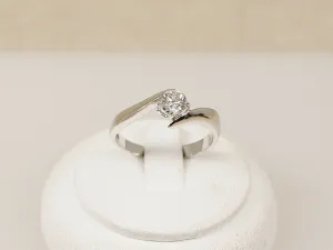 18ct White Gold Diamond Solitaire Ring