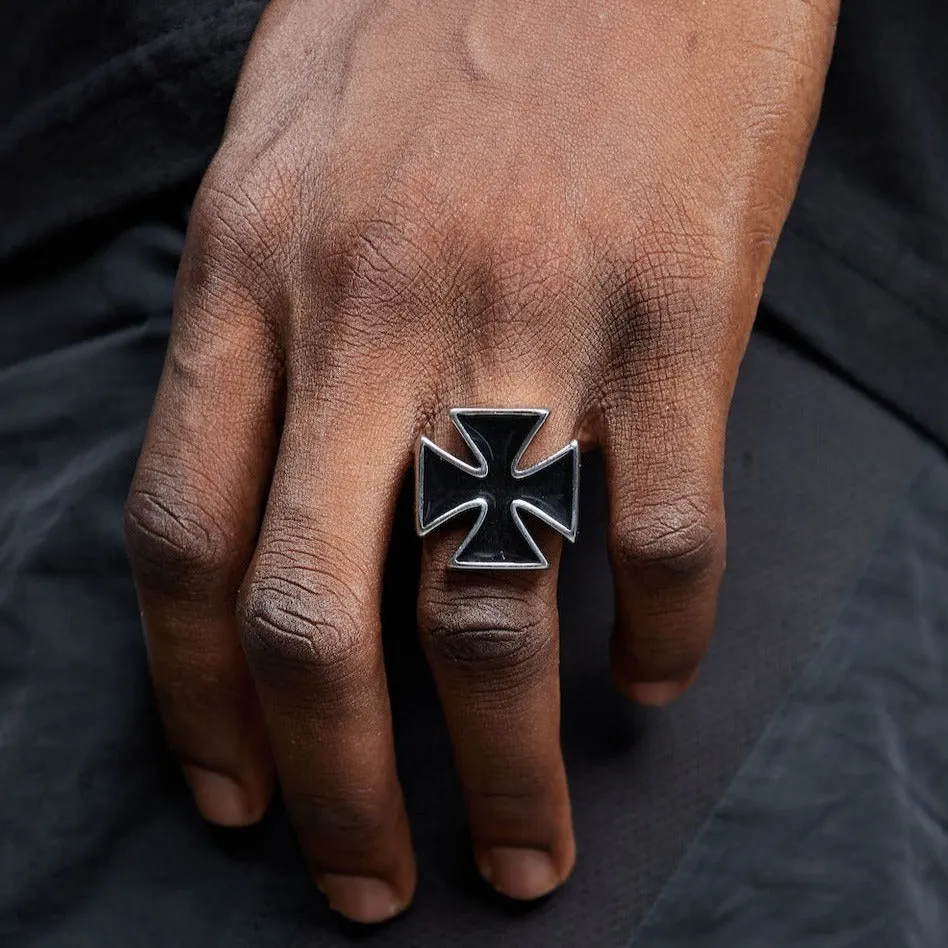 Celtic cross ring