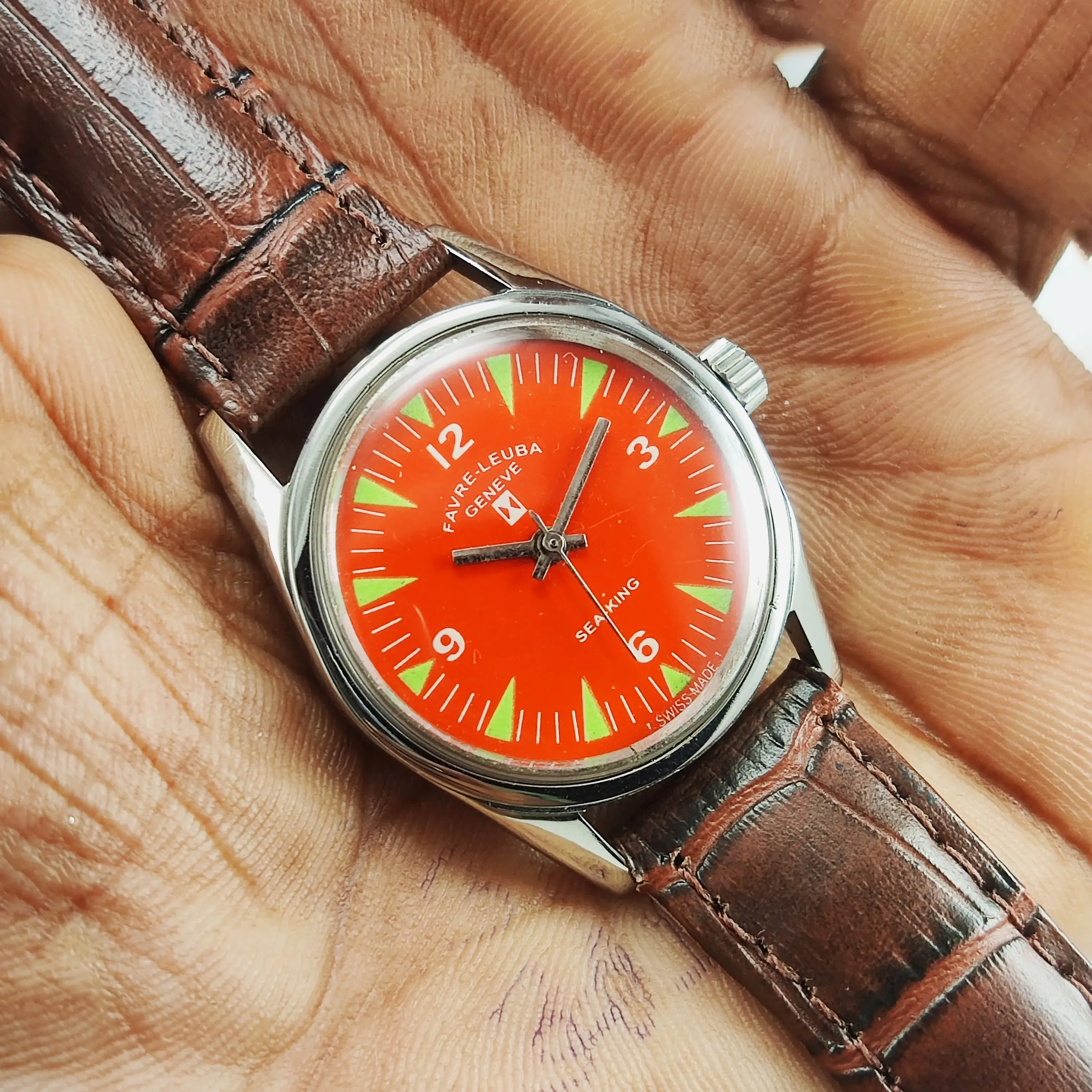 Favre Leuba Sea King 17 Jewels 253 Red Dial HandWinding Women Watch