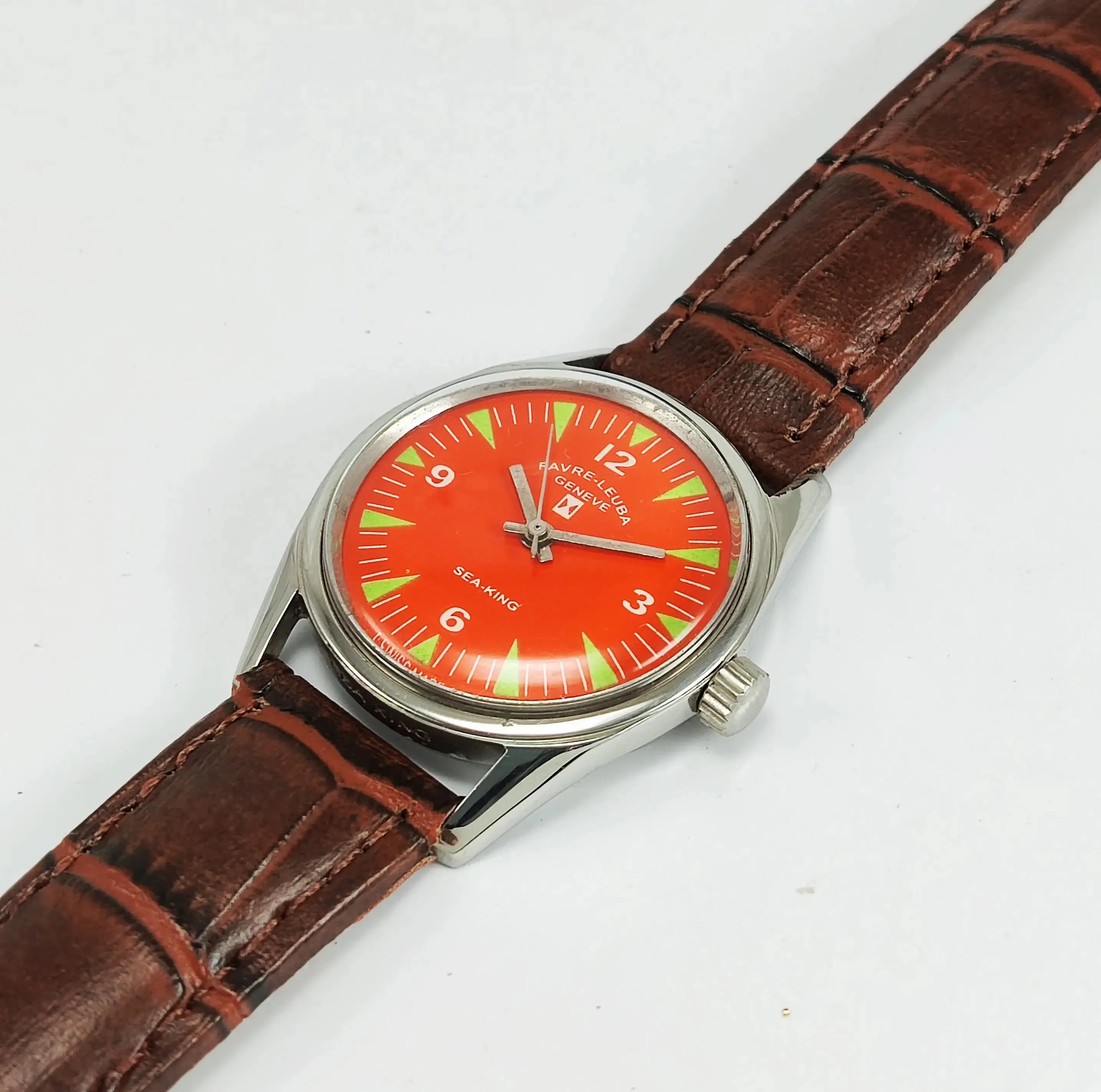 Favre Leuba Sea King 17 Jewels 253 Red Dial HandWinding Women Watch