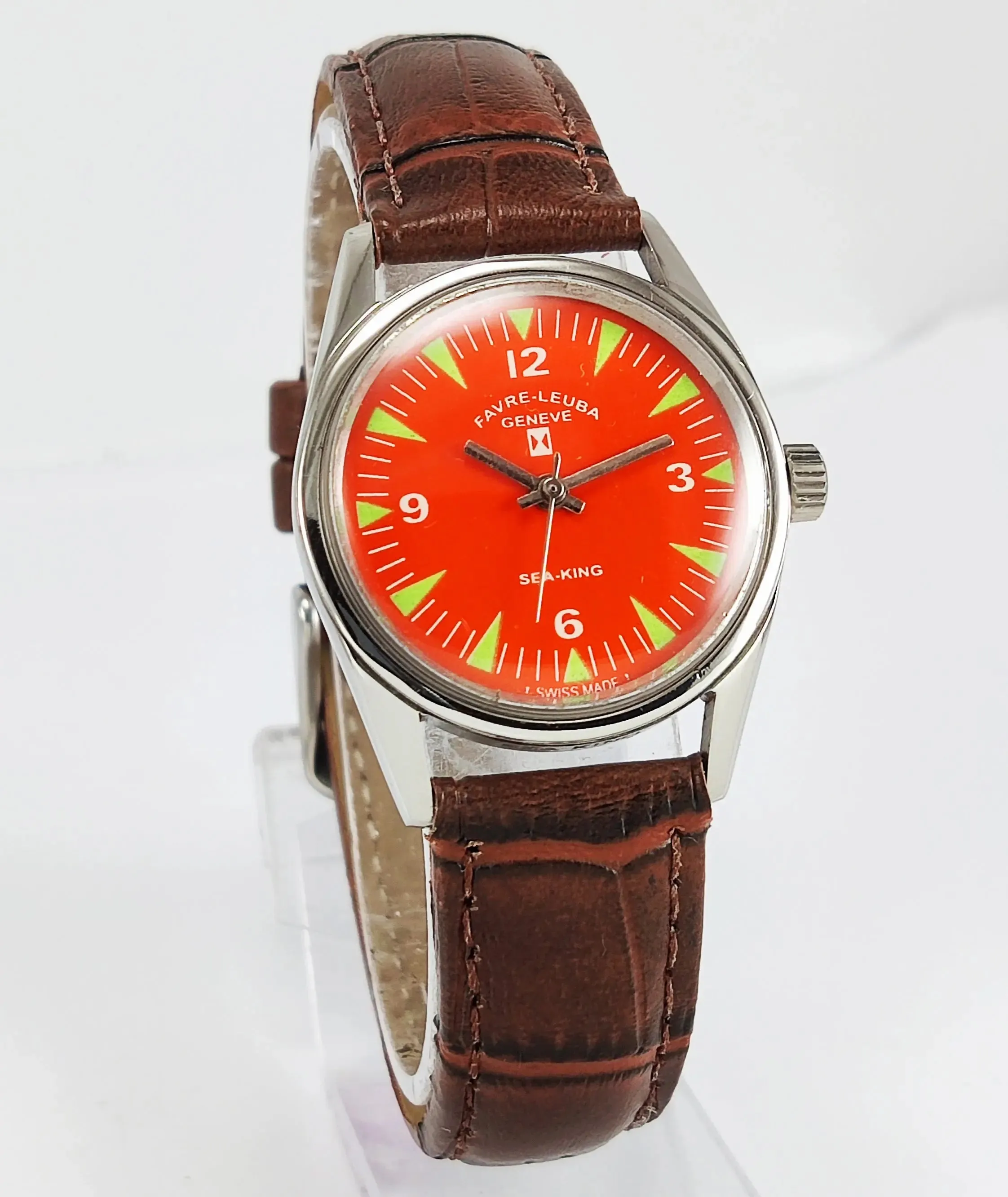 Favre Leuba Sea King 17 Jewels 253 Red Dial HandWinding Women Watch