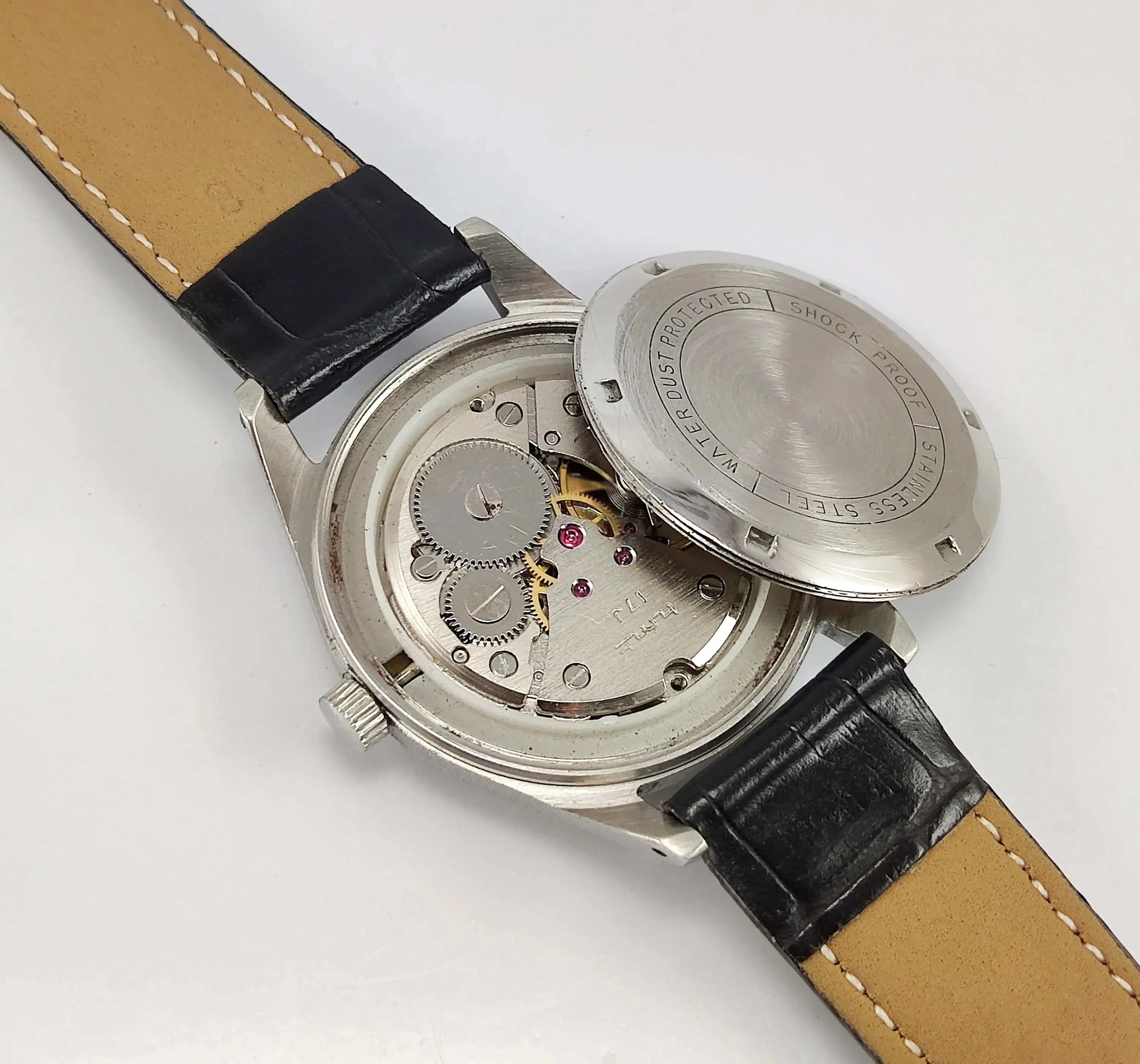 Hmt Yellow Arabic Dial Para Shock 17 Jewels Men's Watch 0231