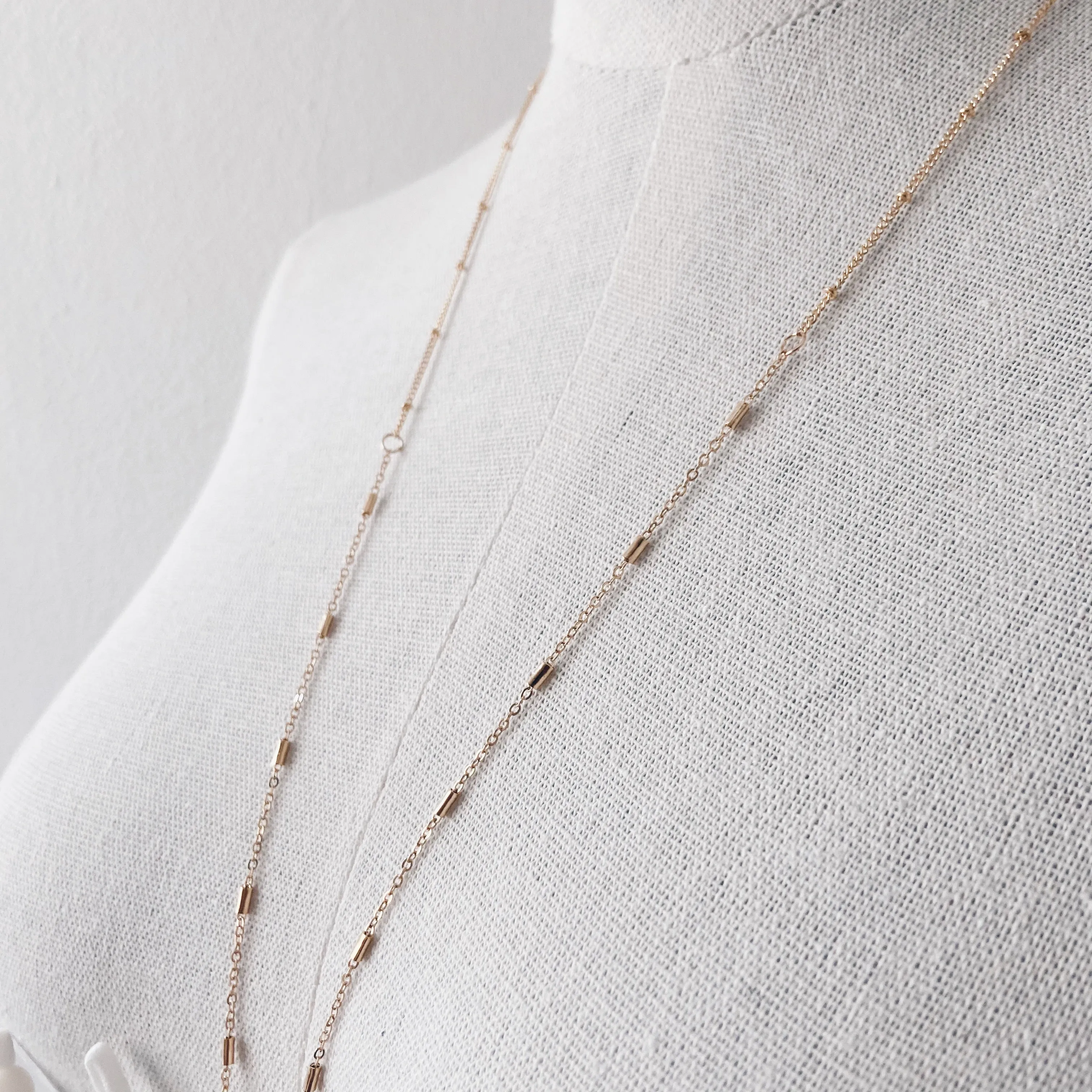 Mask Chain : Gold Beads