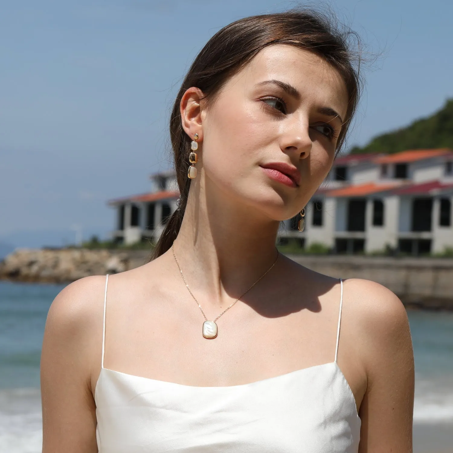 Mother Of Pearl Irregular Shape Necklace