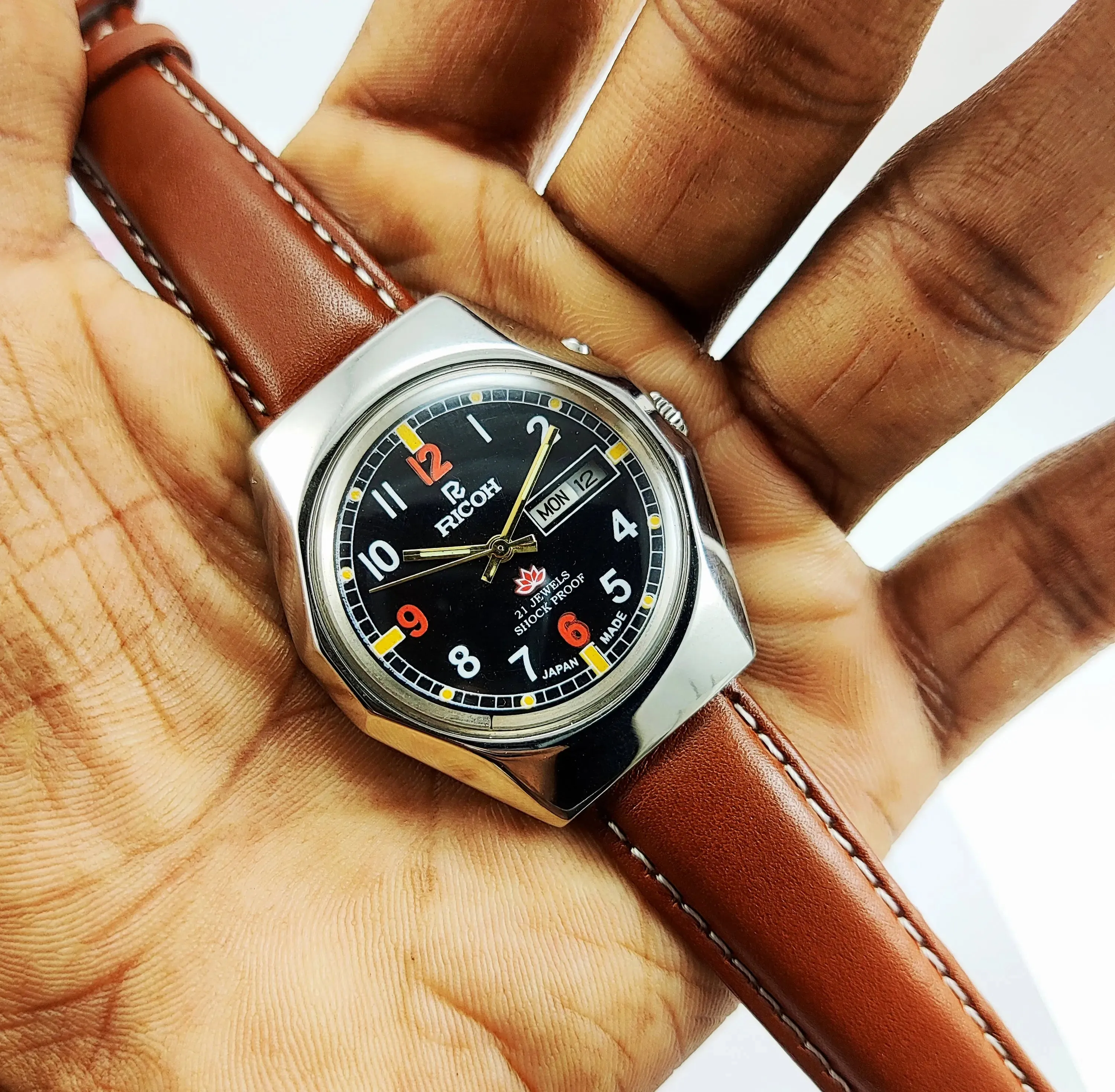 Ricoh Black Dial Auto-Movement 21 Jewels-R31 Day-Date Function Japan Made Men's Wrist Mechanical Watch Model No-R31