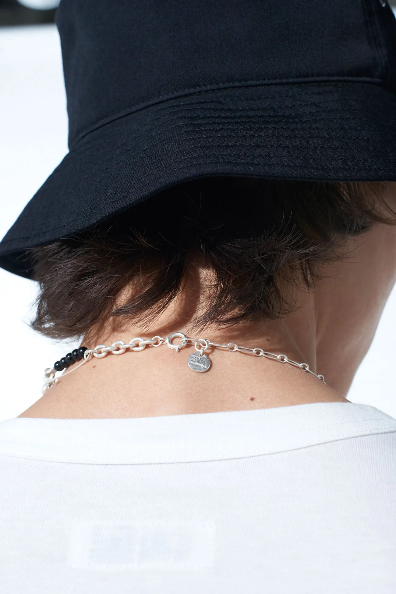 SAFETY PIN ONYX CHOKER