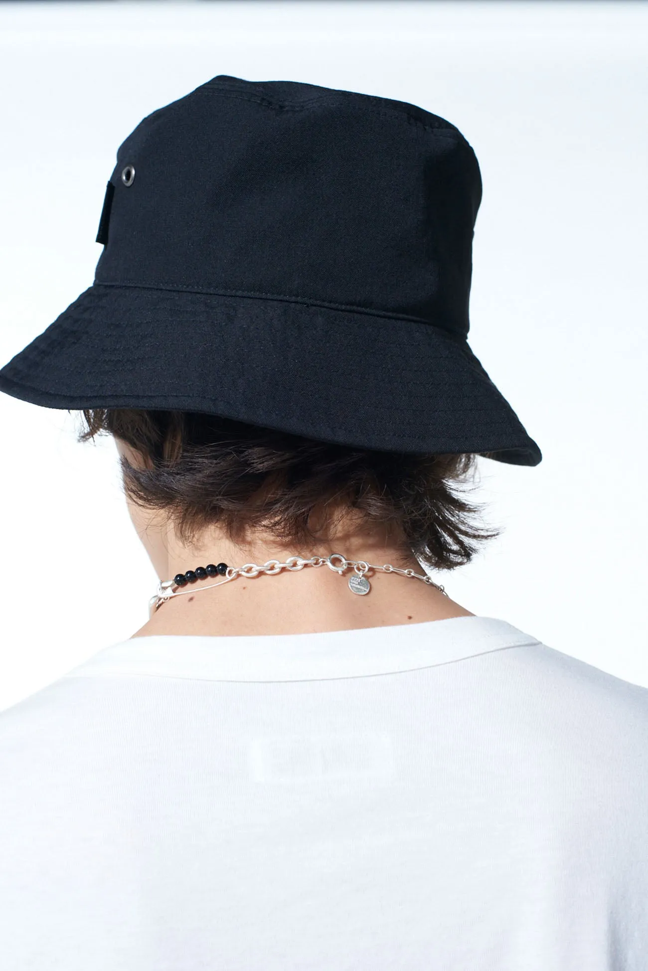 SAFETY PIN ONYX CHOKER