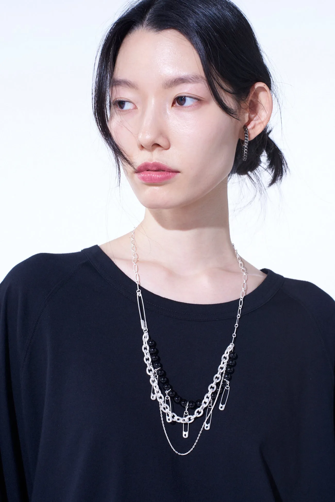 SAFETY PINS ONYX NECKLACE