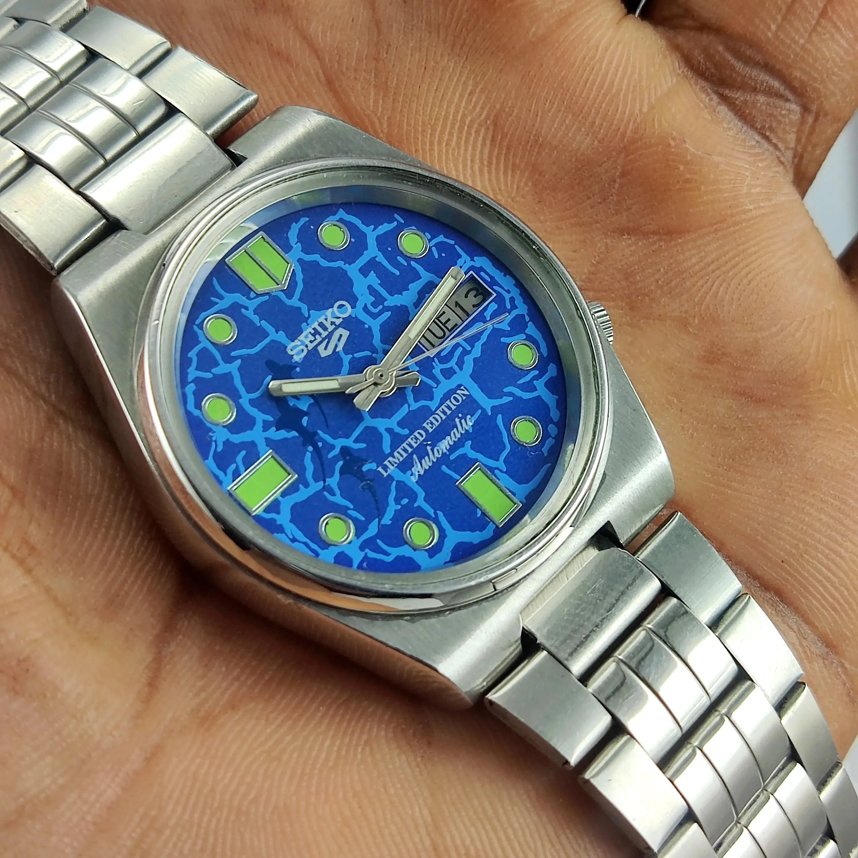 Seiko 5 Automatic Blue Dial 17 Jewels Day-Date Functions Men's Wrist Watch 7009A