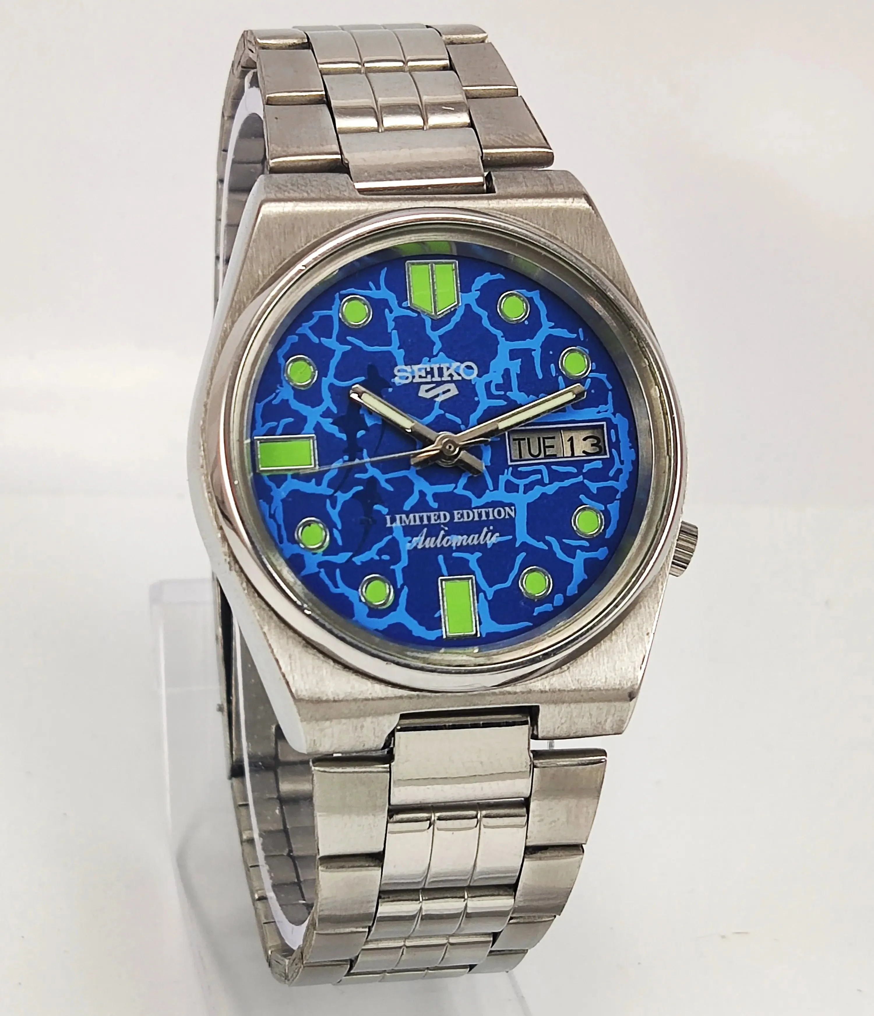Seiko 5 Automatic Blue Dial 17 Jewels Day-Date Functions Men's Wrist Watch 7009A