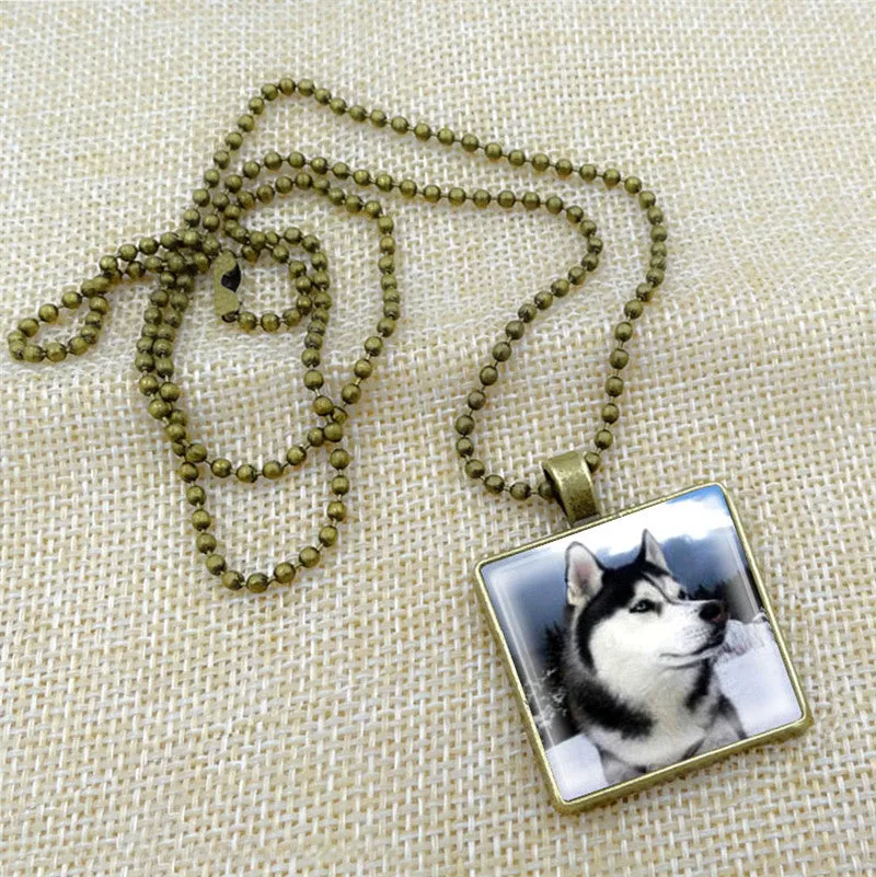 Vintage Necklaces Siberian Husky